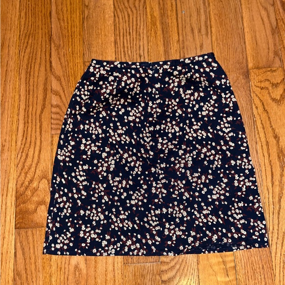 Floral midi skirt with pockets - Picture 2 of 4